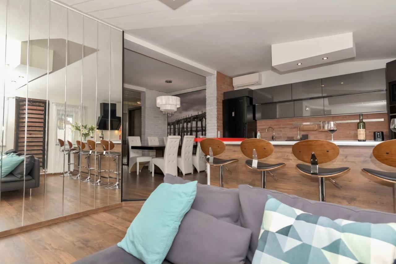 Nightingale Luxury Apartment Budapest Exteriör bild