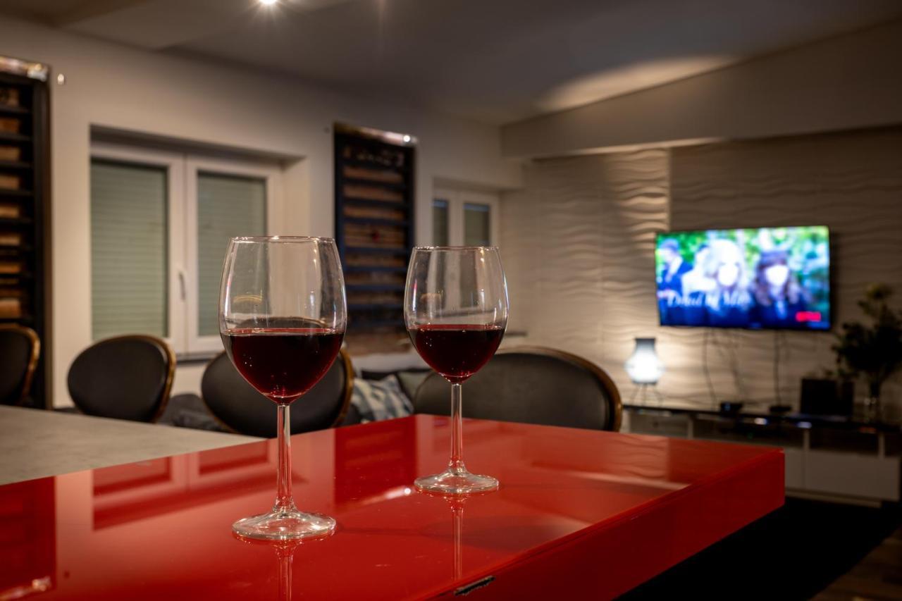 Nightingale Luxury Apartment Budapest Exteriör bild